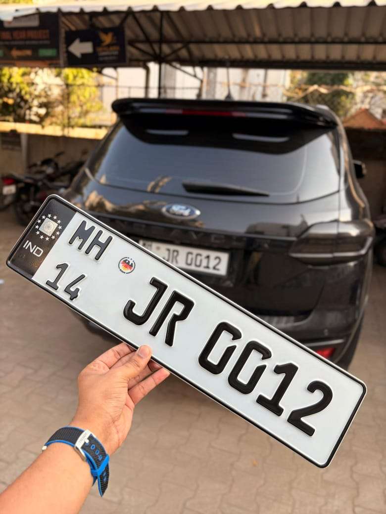 Customer aluminium plate on vehicle 2